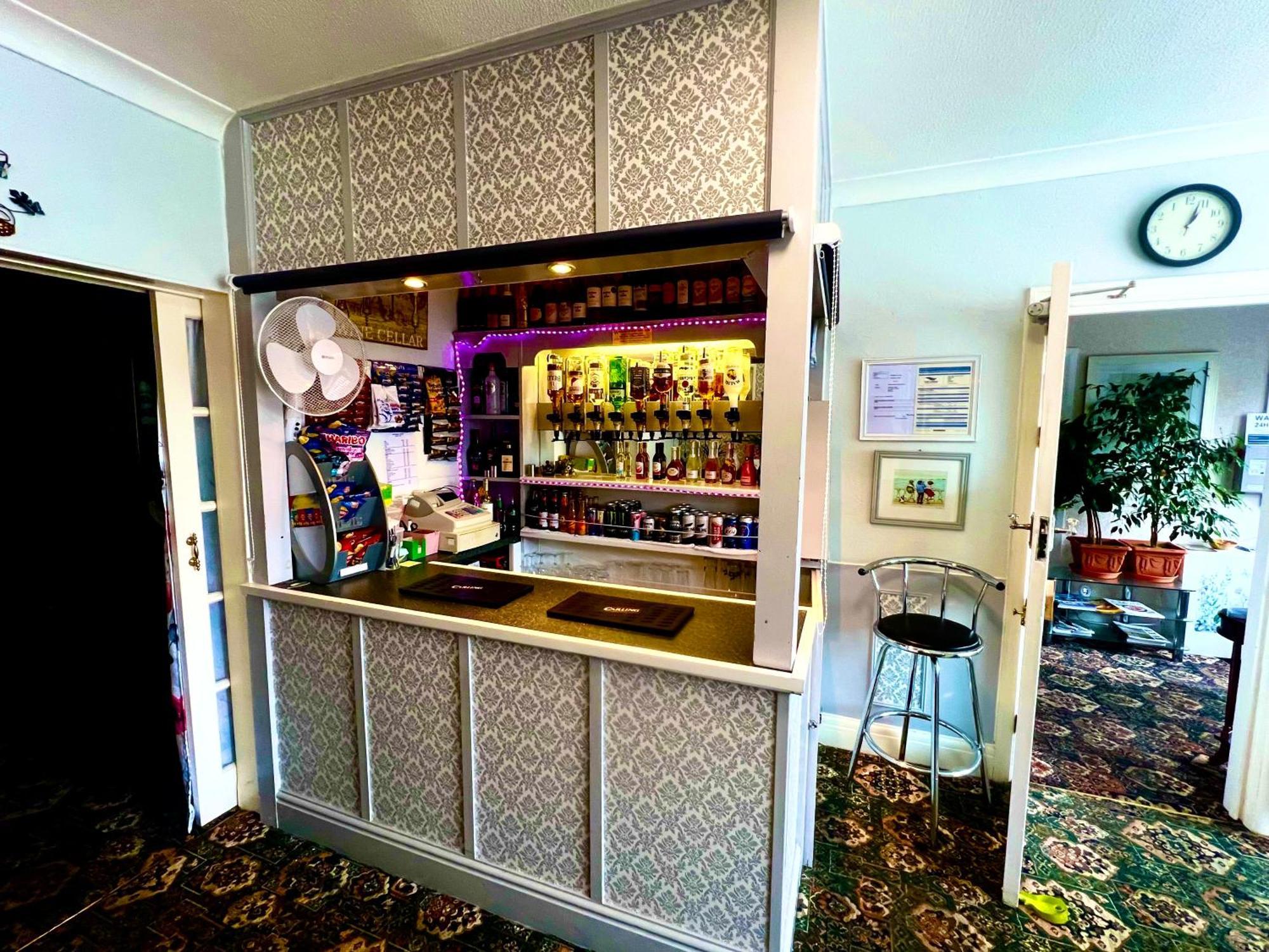 סקגנס The Northdale Hotel Ltd מראה חיצוני תמונה